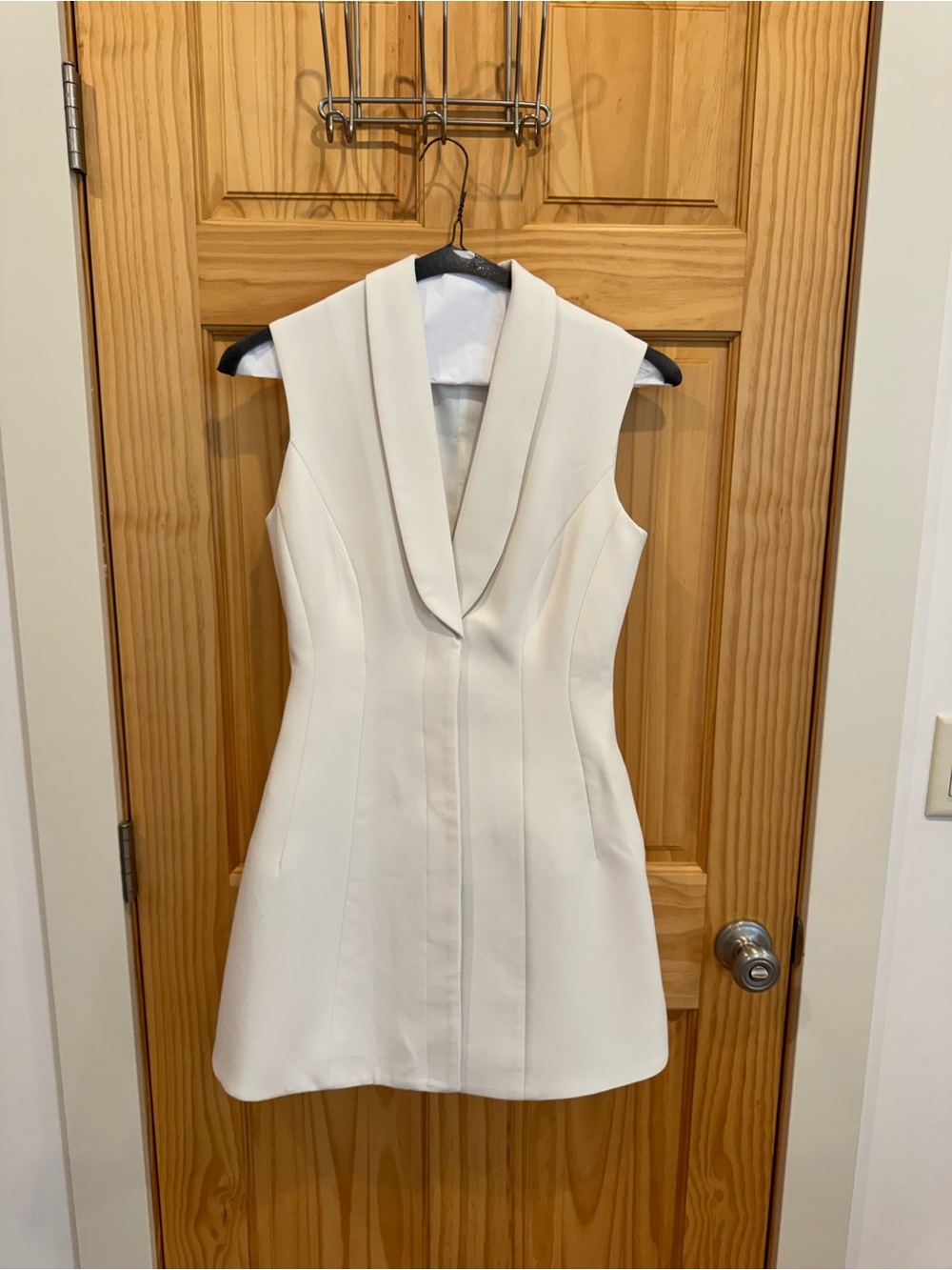 Bardot Destene V-Neck Hourglass Tailored Mini Dress